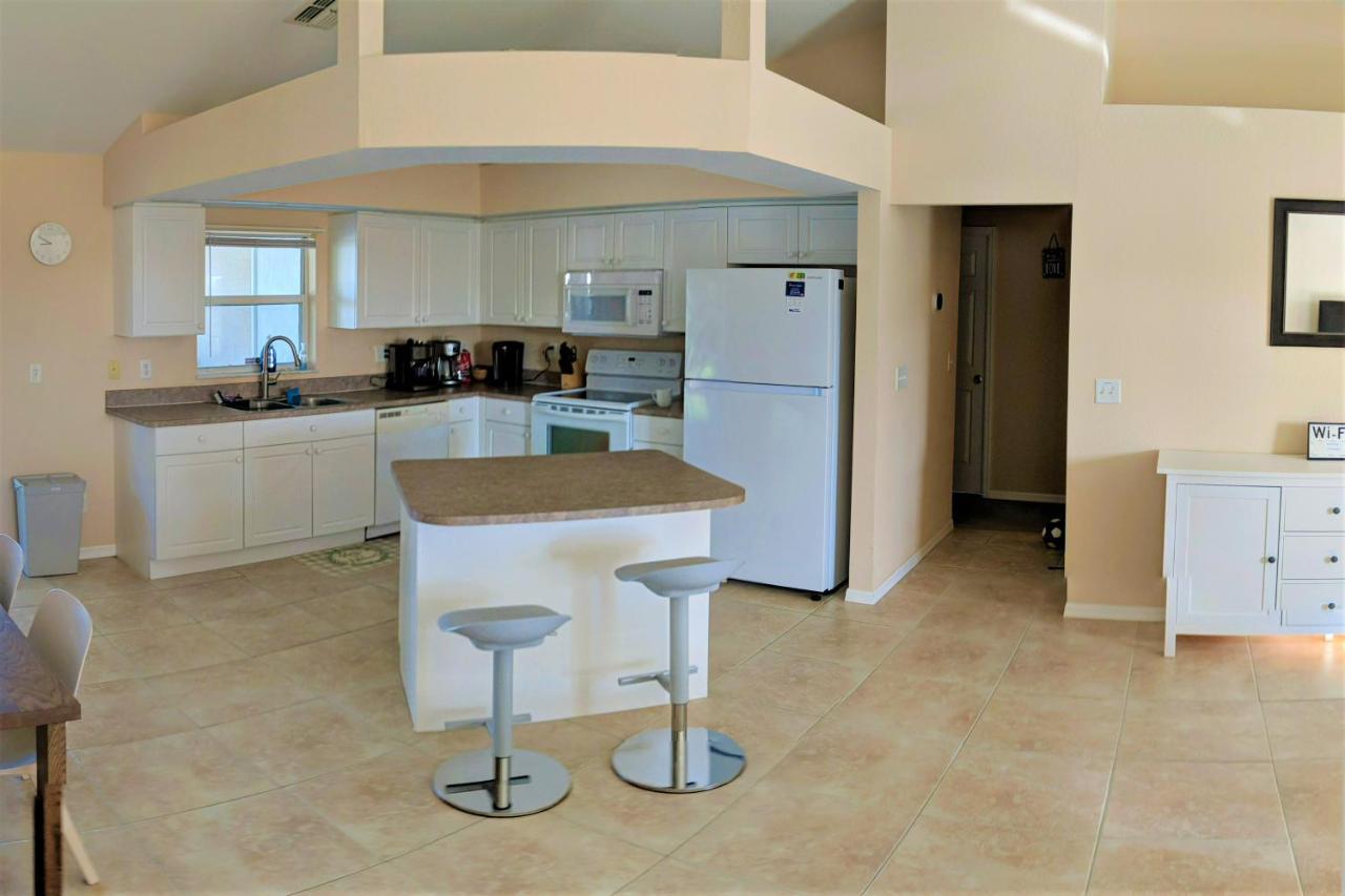 Villa Luhna 3 Bed / 2 Bath Canalfront Heated Pool Κέιπ Κόραλ Εξωτερικό φωτογραφία